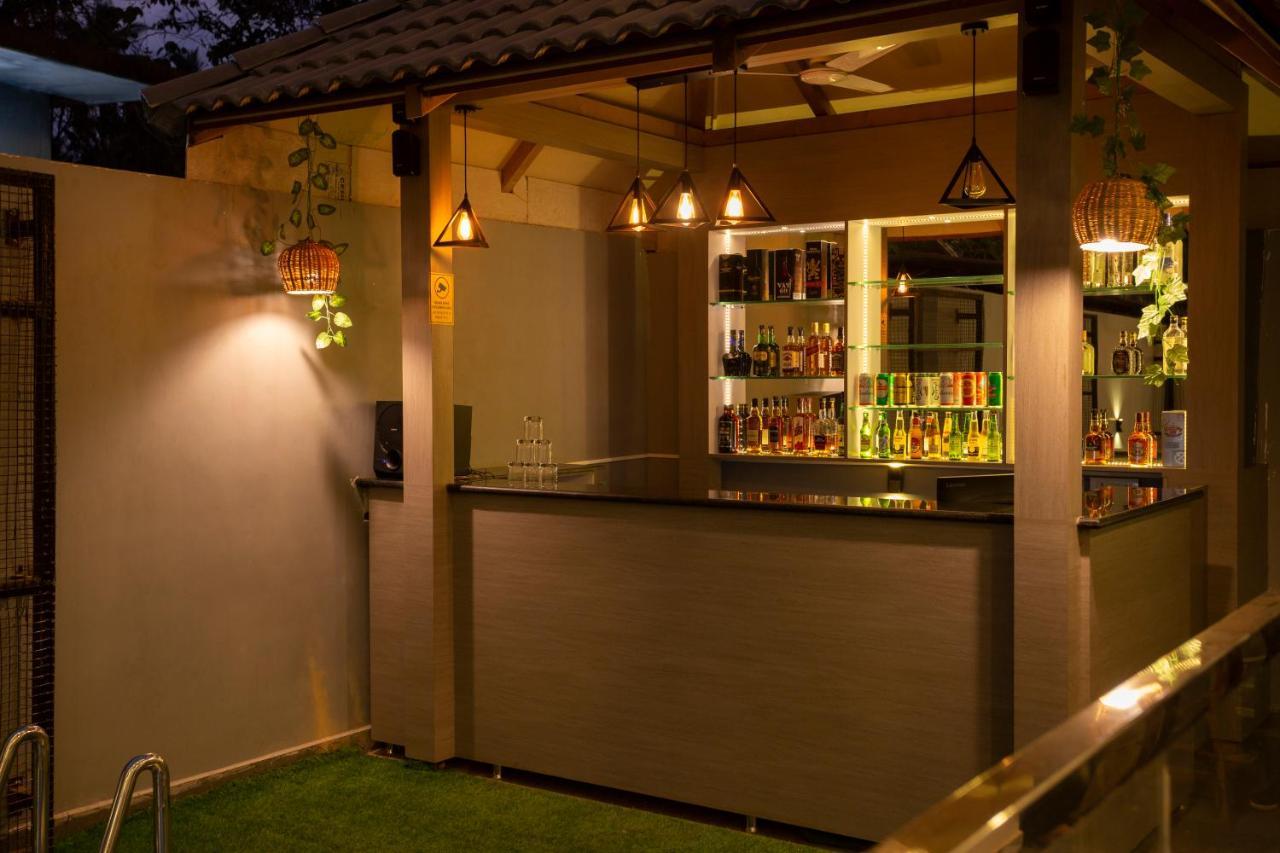 The Porto By Lagom Vagator Goa Near Ozran Beach 안주나 외부 사진